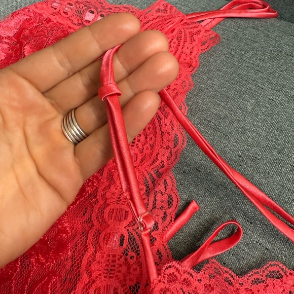 Victoria's Secret Vintage Gold Label Red Lace lingerie Size L NWT - Picture 10 of 10